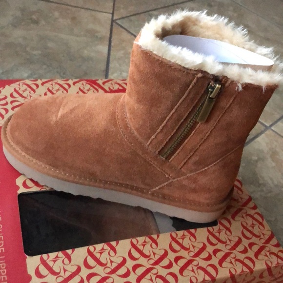 Ciley chestnut suede boots w/ fur (similar to Ugg) - Picture 2 of 3